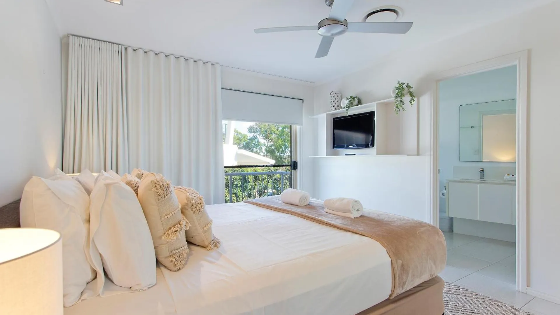 Offshore Noosa Resort Noosaville 4*,